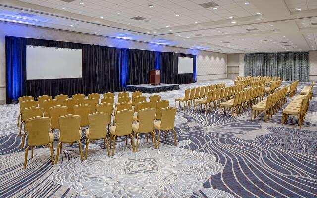 DoubleTree by Hilton Hotel Houston - Greenway Plaza