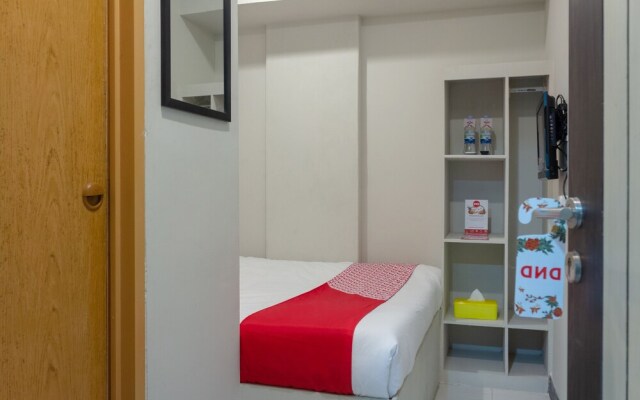 Kamar Keluarga Mahkota 8 By OYO Rooms