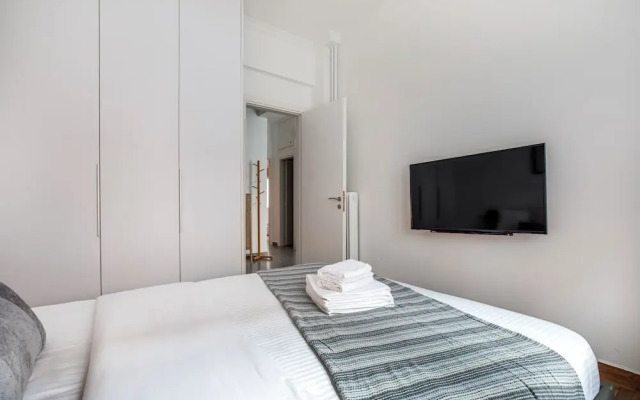 Selesta - 2 Bedroom Apartment in Athens