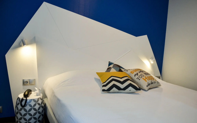 Origami Hotel