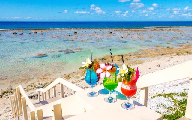 Club Raro Resort