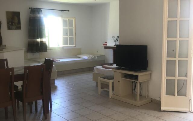 Pleasant Holiday Home in Piscopiano With Private Pool