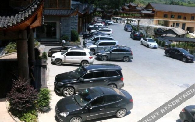 Xinnong Court Hotel