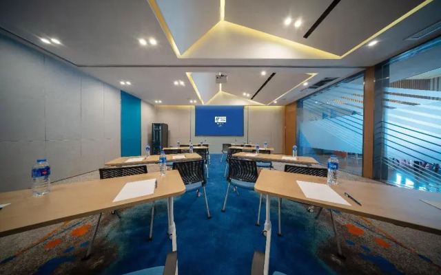 Holiday Inn Express Pinghu by IHG