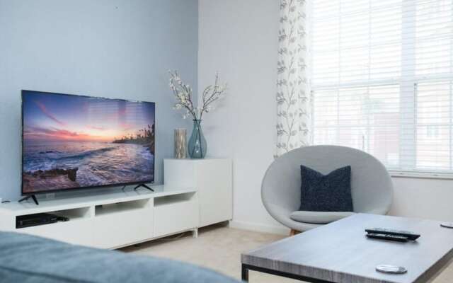 Vista Cay Jewel 3 Bedroom Condo