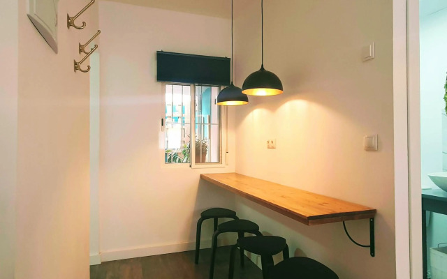 Recien renovado junto a Santa Justa y el centro