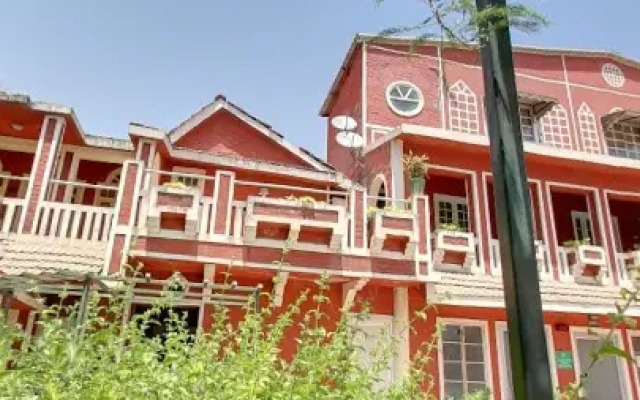 Oyo 29677 Hotel Golden Days Club Resort