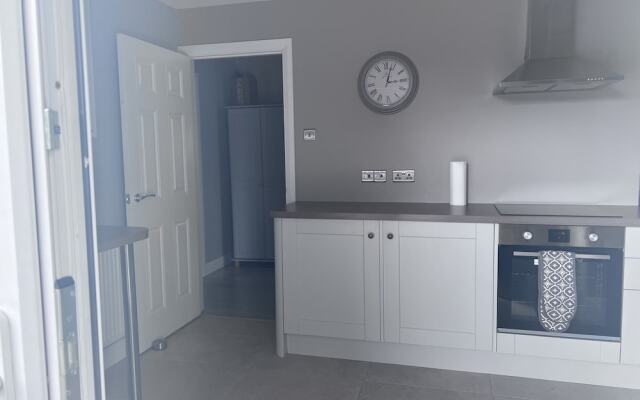 Hottub - Beach - Bbq - Petsok - 6 Guests