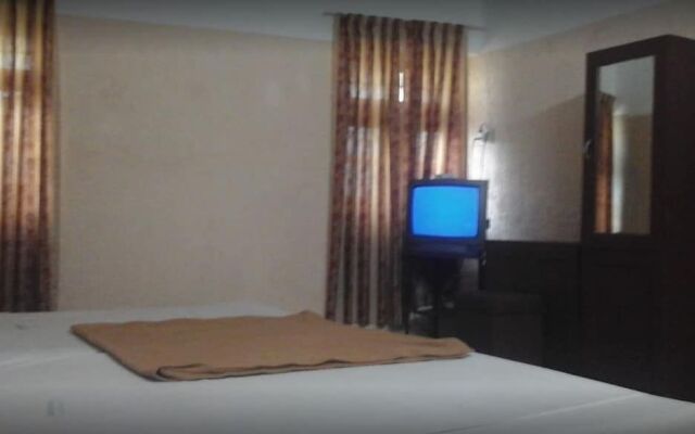 Annapoorneshwari Tourist Home