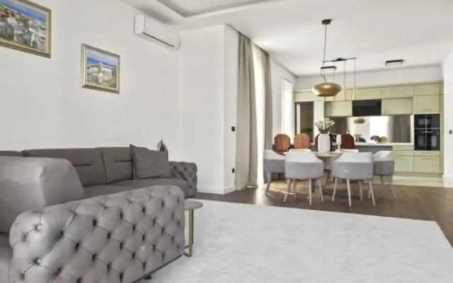 Luxury Penthouse Duce