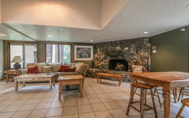 Wild Irishman 1064a by Summitcove Vacation Lodging