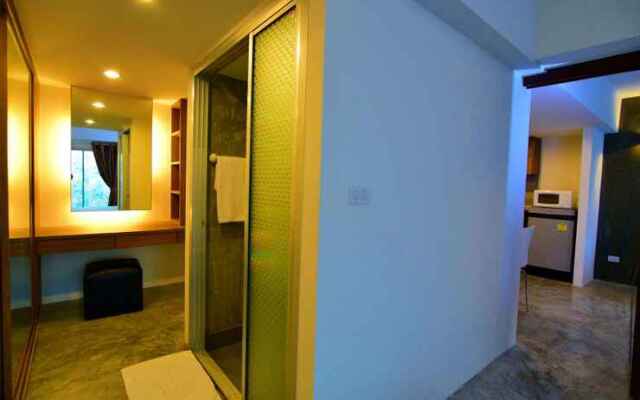 Replay 209 Apartment
