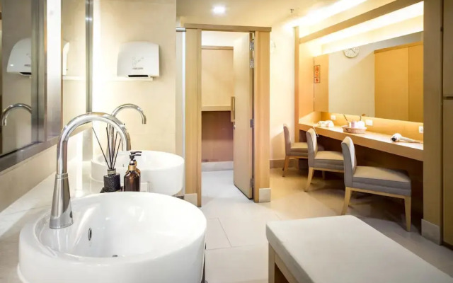 Holiday Mansion Bangkok