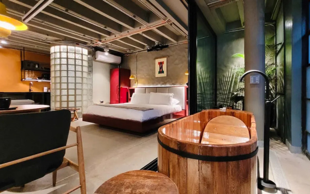 w Radiant Loft w Fantastic Jacuzzi in Poblado