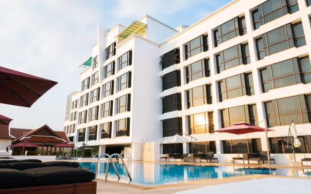 Lao Plaza Hotel