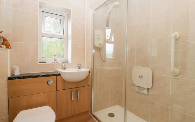 2 Bathsheba Terrace