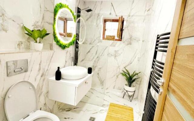 Subcetate Apartment