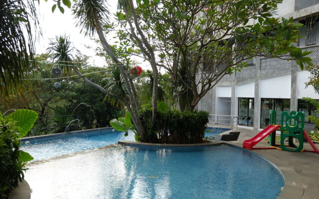Oak Tree Emerald Hotel & Conventions Semarang