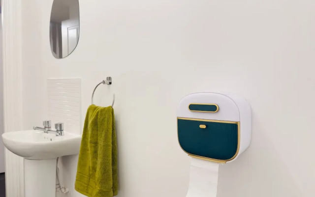 Kensington Bliss - 3 Bedroom House in Colchester