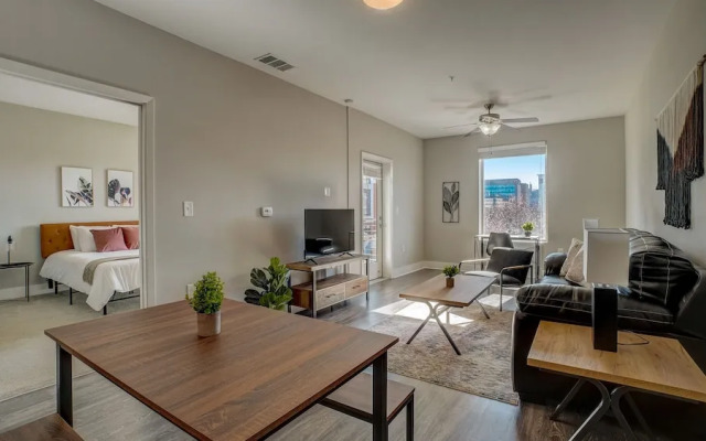 FRONTDESK Flats on 4th Apts Downtown Birmingham