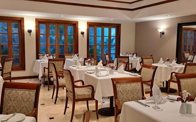 Los Tallanes Hotel & Suites