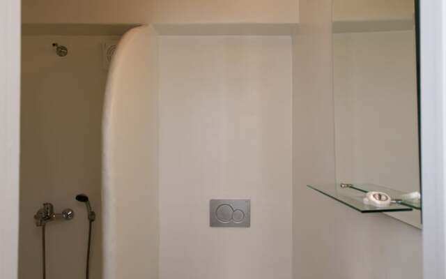 Lirous Studios