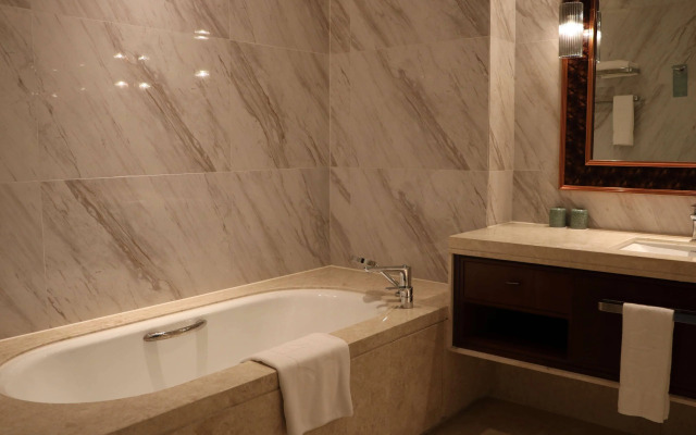 Shangri-la Hotel Yiwu 