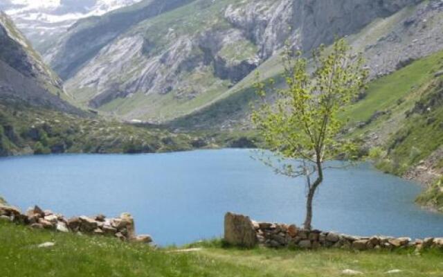 House Maison Independante Avec Petit Jardin Et Garage 3 Chambres