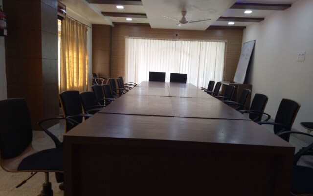 Hotel Barak Residency