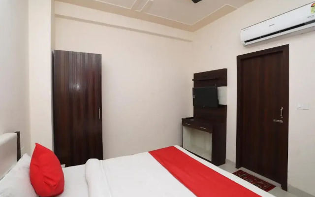 Oyo 39767 Hotel Av Plaza