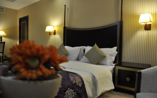Tourist Hotel
