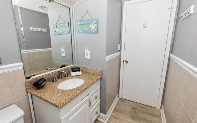 Shoreline 3042 Condo