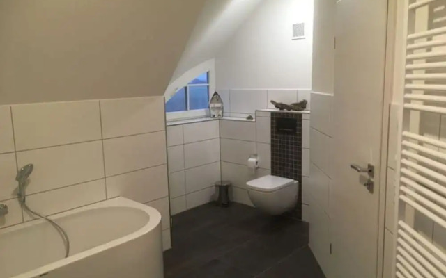 "baltic Sea Breeze" Modern Retreat