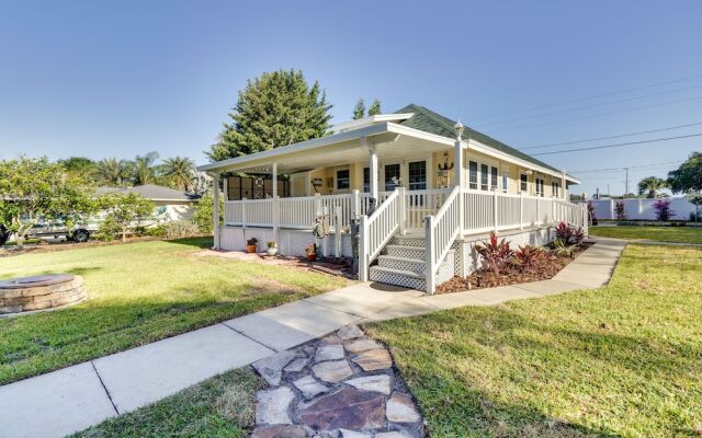 Lakefront Tavares Cabin w/ Deck, Patio & Dock!