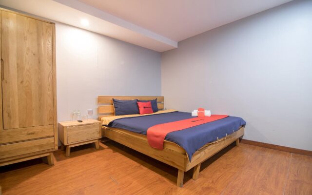 RedDoorz Hostel @ Signature Inn