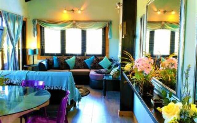 Hib Escape Log Homes