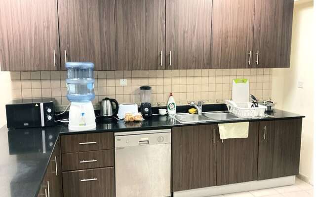 Marina Marvel Room Elite Residences