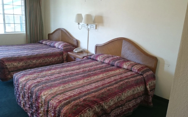 Tri-State Inn