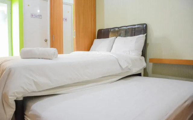 Stylish and Comfortable Studio Green Pramuka Apartment