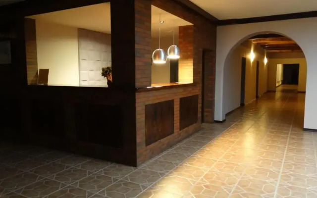 Hotel Junior