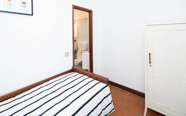 Quatro Anas Hostel