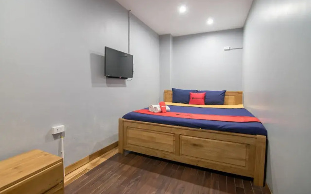 RedDoorz Hostel @ Signature Inn