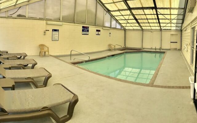 Best Western Carriage House Inn