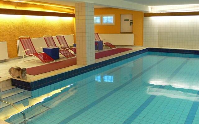 Hotel Meran Hallenbad & Sauna