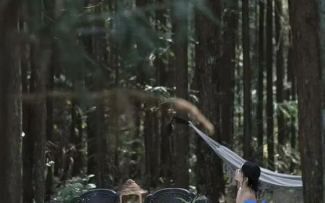 Gaoligong Hidden Springs Wellness Manor (Volcano Park) – People – Baoshan