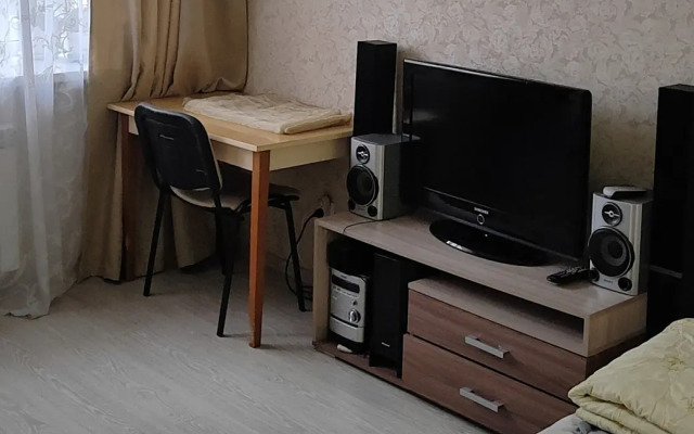 Апартаменты на Старых Большевиков, 77