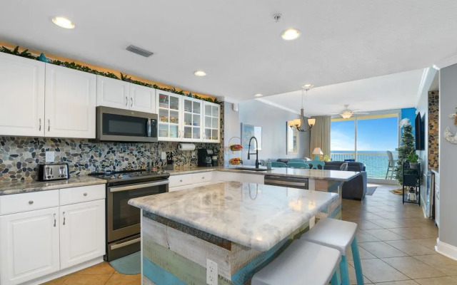 Majestic Beach Towers 2-404