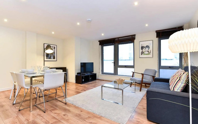 Chand Apartments - London Bridge