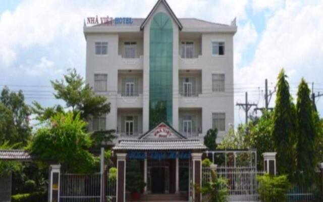 Nha Viet Hotel