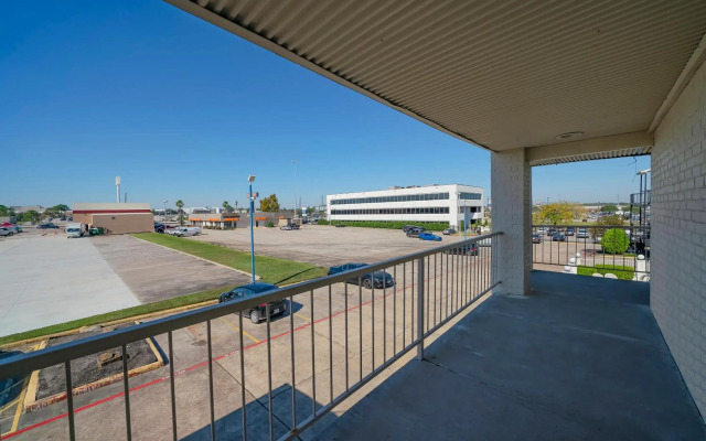 Americas Best Value Inn & Suites Humble